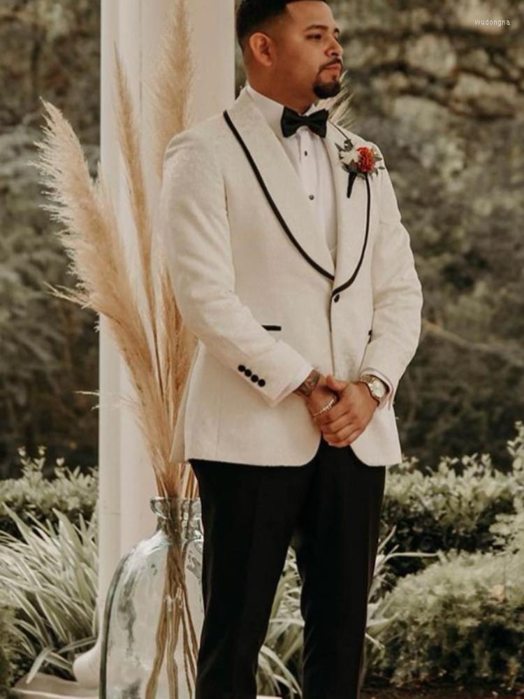 

Men's Suits African Wedding For Men Slim Fit Shawl Lapel Formal Jacket With Vest Pants Custom Floral Groom Tuxedo Male Clothes 2023, Beige