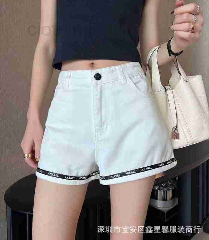 

Women' Shorts Designer Three-standard side strip denim women' shorts one-to-one design summer new style 3QD7, White2