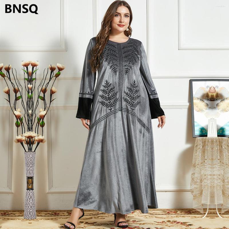 

Ethnic Clothing Muslin Dress For Turkish Dubai 2023 Fashion Arab Embroidered Golden Velvet Long Sleeve Female