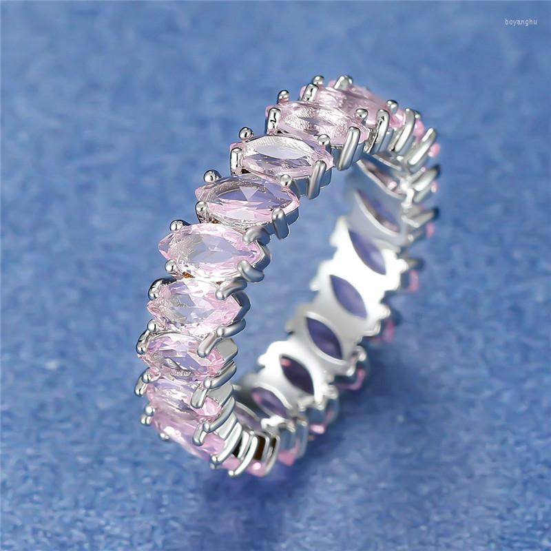 

Wedding Rings Luxury Female Pink Crystal Ring Classic Silver Color Engagement Minimalist Metal For Women
