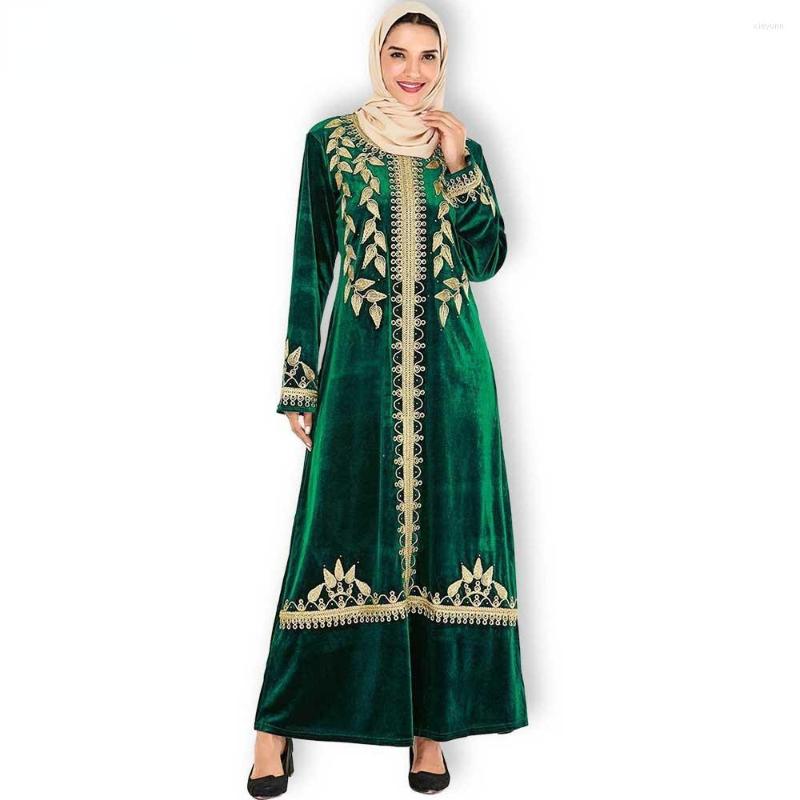 

Ethnic Clothing Loose Thick Velvet Dress Women Long Sleeve Embroidered Dubai Arabian Big Swing Robe Eid Kaftan Turkey Kebaya Hijab Abayas