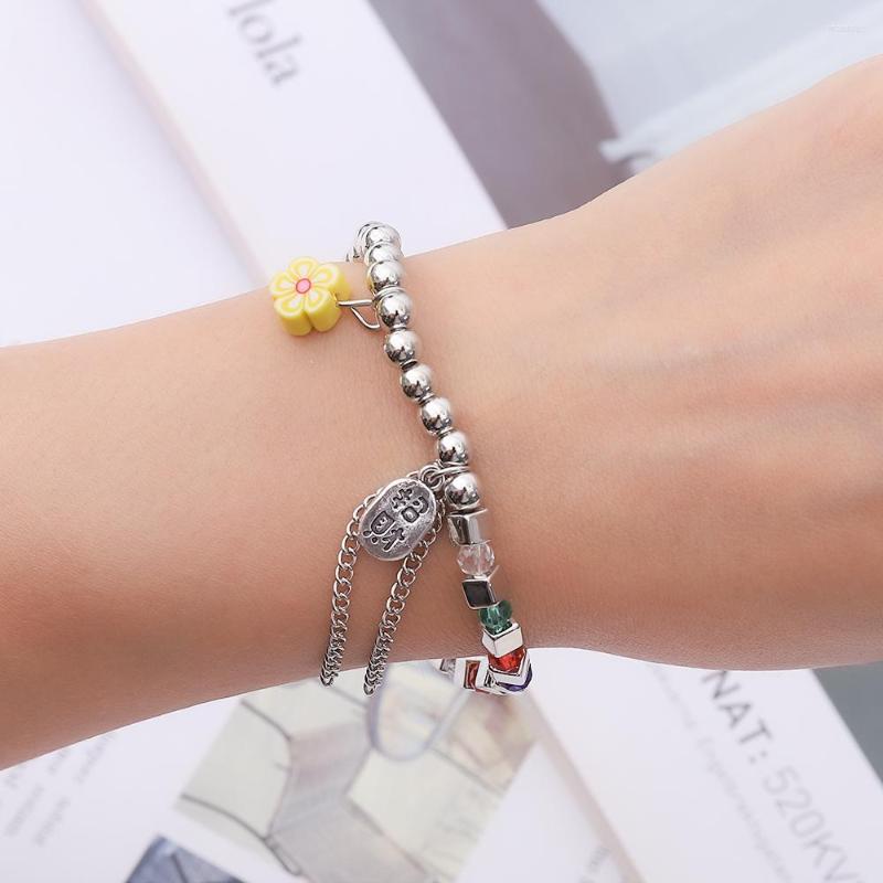 

Strand 2023 Bohemian Style Irregular Square Crystal Beaded Bracelet Cute Ladies Flower Pendant Summer Outing Wear