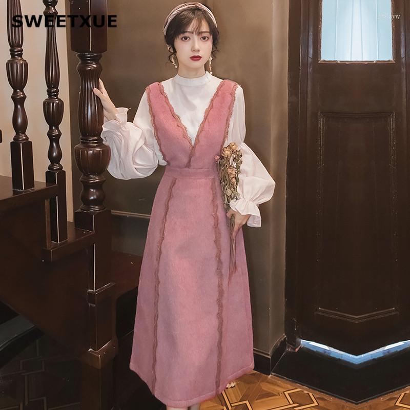 

Work Dresses SWEETXUE Small Fragrance Style Temperament Two-Piece Set White Shirt And Woolen Strap Dress Elegant Suit Women' Clothing, Photo color