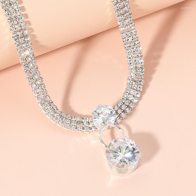 

Pendant Necklaces Ladies Fashion Multilayer Rhinestone Claw Chain Zircon Necklace Bridal Jewelry Festive Banquet Gift