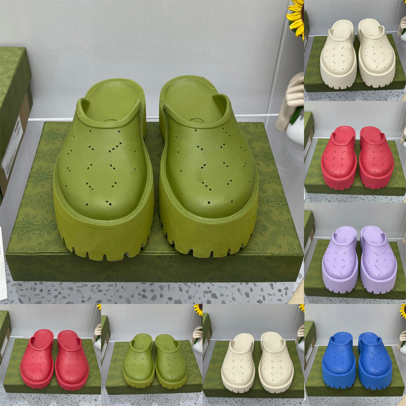 

2023 Perforated Sandals Designer Luxury Platform Slide Hollow Pattern Slippers Rubber Fashion Flats slipper Outdoor Summer Lazy Beach Sandal Mules