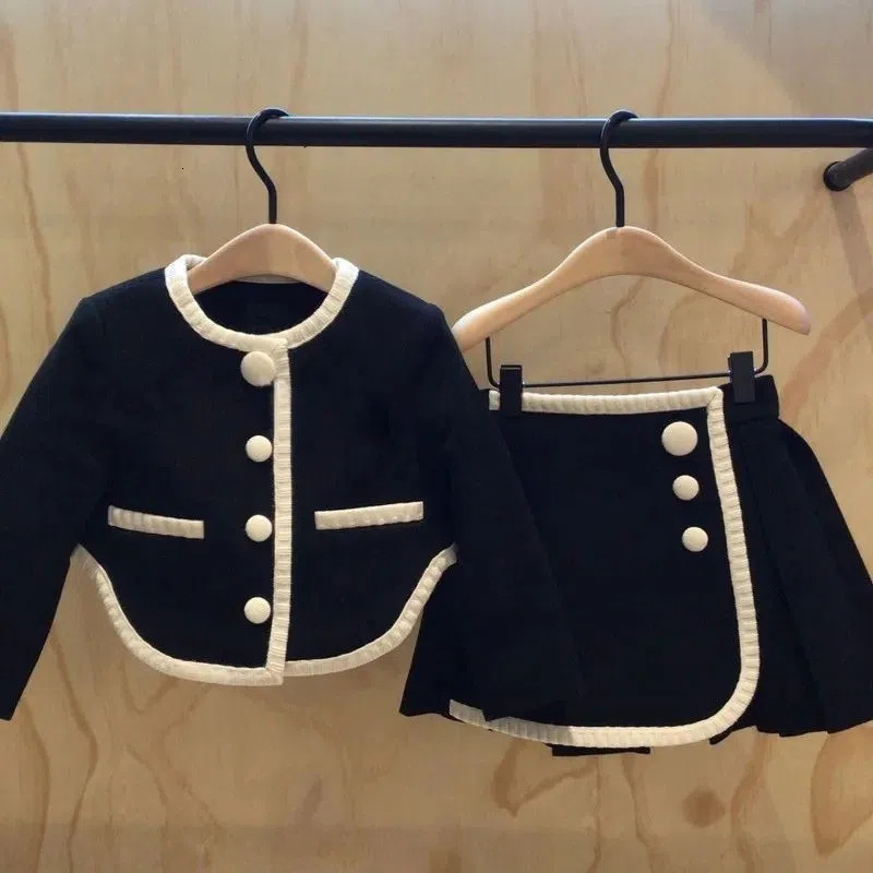 

Clothing Sets 2pcs Girls Tweed Sets Kids Winter Autumn Long Sleeves Princess Top and Skirt Birthday Designed Uniform LuxuryParty Cloth 1-10Ys 230213, As picture
