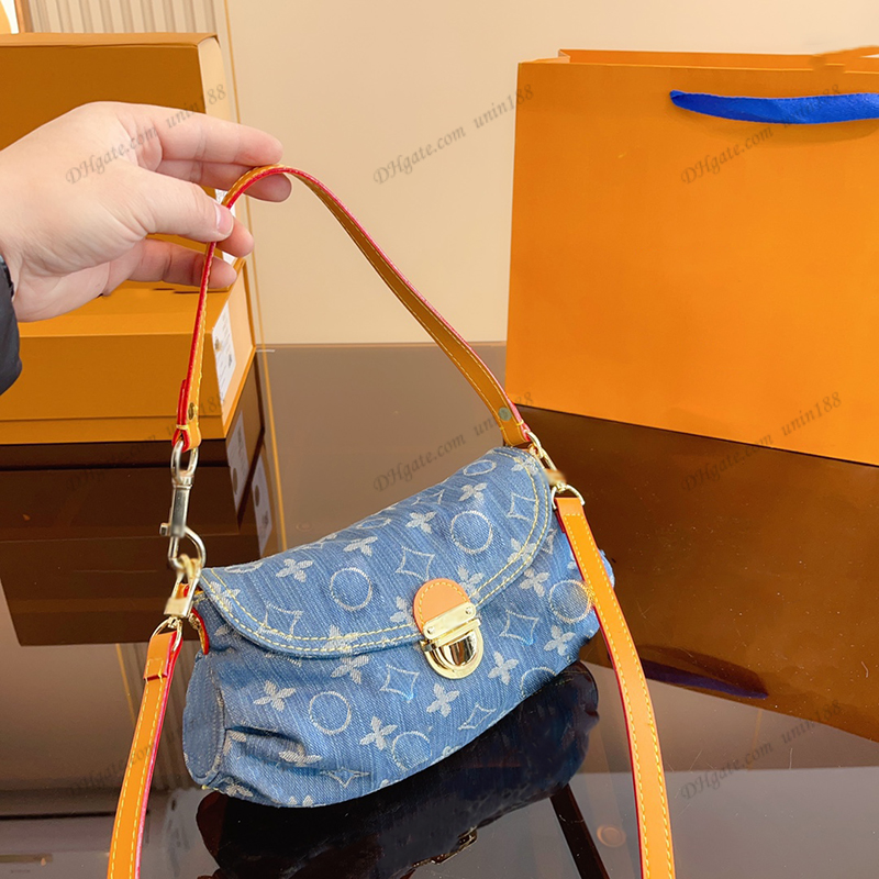 

23 Women Luxurys Designers Classic Totes Bags Pochette Handbag Denim Imprint Flowers Detachable Chain Messenger Bag Messenger Ladies Wallets Pouch 27CM, Grey