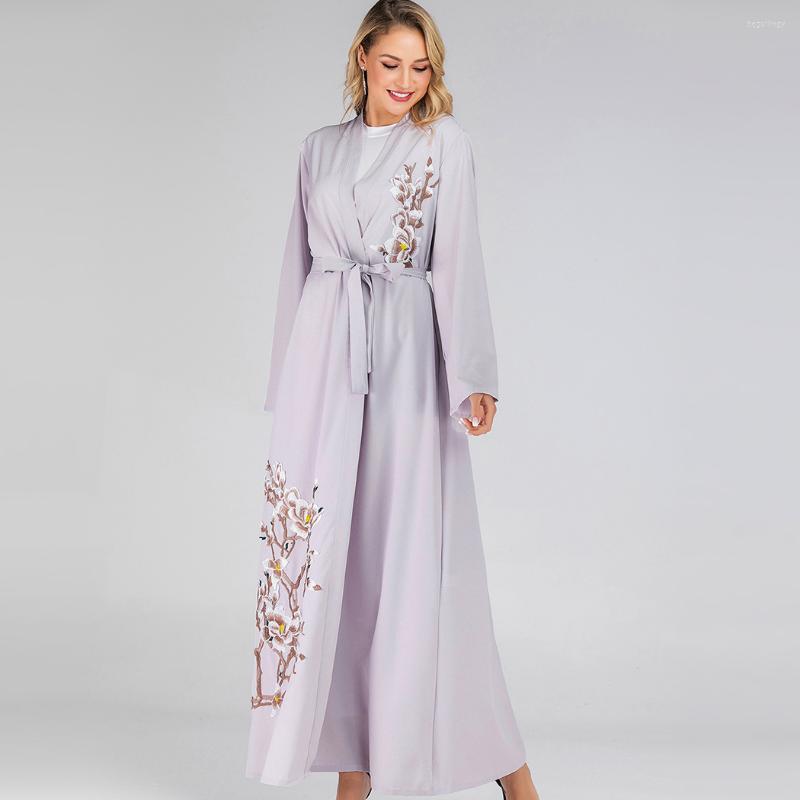 

Ethnic Clothing The 2023 Muslim Cardigan Middle East Women's Fashion Abaya Robes Embroidered Long-sleeved Cultivate One's Morality