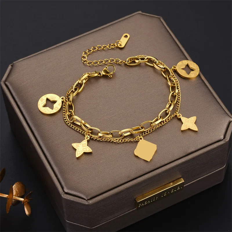 

Luxury designer bracelet Four Leaf Clover Charm Bracelets Elegant Fashion 18K Gold Agate Shell chain Mother Women Girls Couple Hol6080575