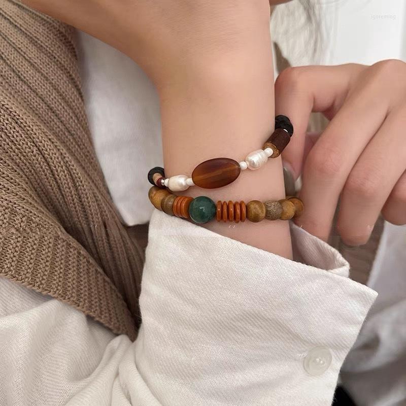 

Strand 2023 Chinese Retro Brown-red Sandalwood Elasticity Beaded Bracelet Unisex Wristband Men Women Wood Grain Bracelets Jewelry Gifts