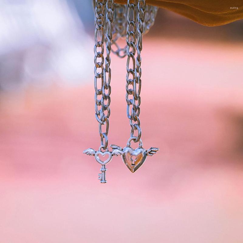 

Chains 2pcs/set Paired Pendants Heart Couple Necklace Love Key Lock Charm Jewelry Stainless Steel Chain For Women Men