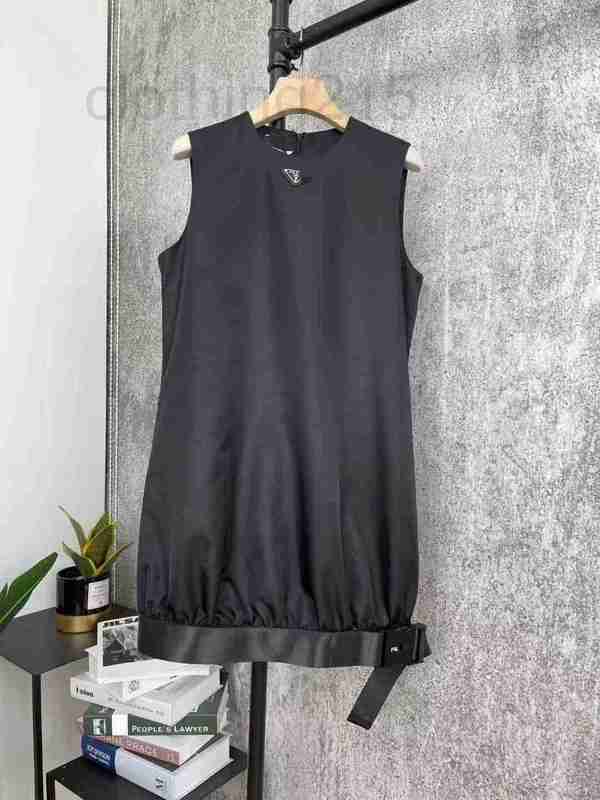 

Women' Tanks & Camis Designer new recycled nylon belt sleeveless dress for spring and summer 2022 triangle black MR9Y