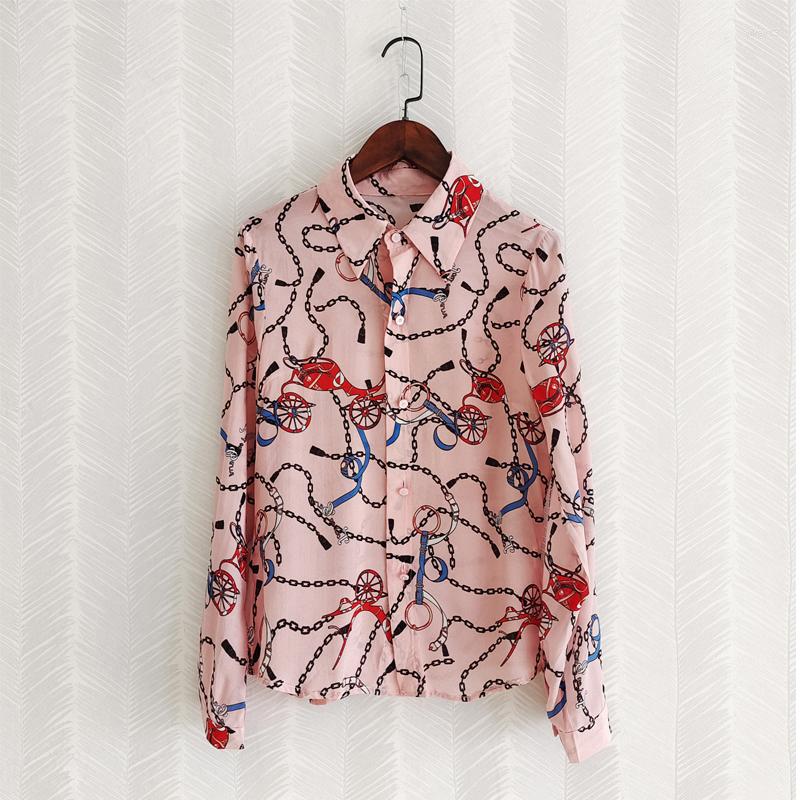 

Women' Blouses 2023 Spring Summer Chain Letters Wheels Printed Pink Silk Women Fashion Shirts Long-sleeve, Picture shown