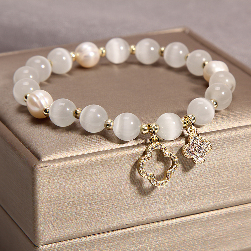 

Handmade Cats Eye Stone Pearl Strings Clover Charm Bracelet for Women