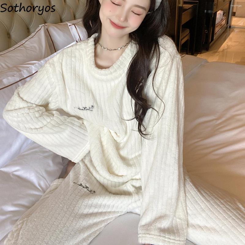 

Women's Sleepwear Ins Coral Velvet Pajama Sets Women Stylish Tender Homewear Female O-neck Fluffy Warm Nighty Charming Nighwear Letter, Gray