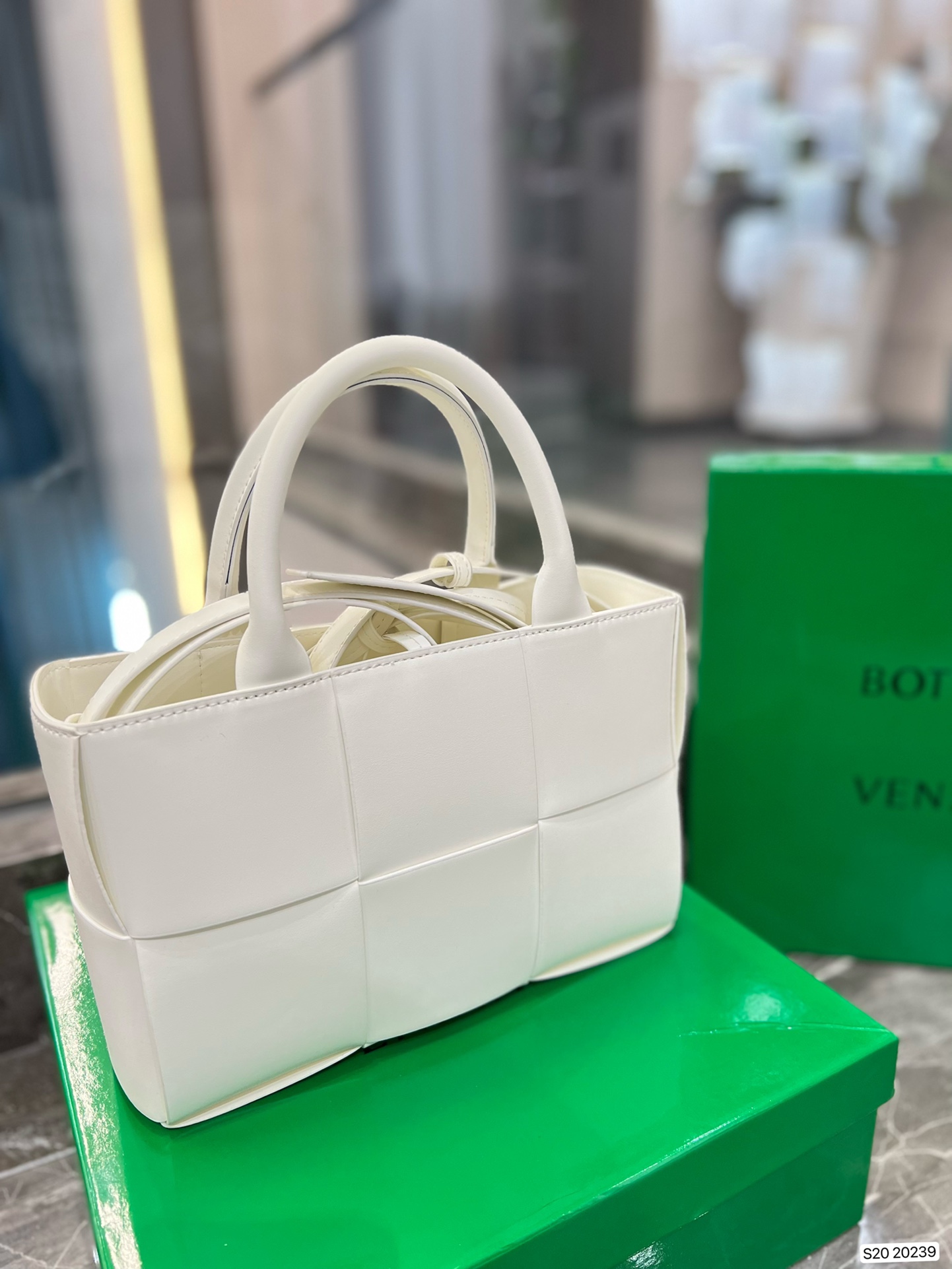 

2023 B-brand Shopping Bags Women's Designer Luxury Shoulder Bag Fashion Classic Woven Ladies Tote High Quality Leather Organization, White