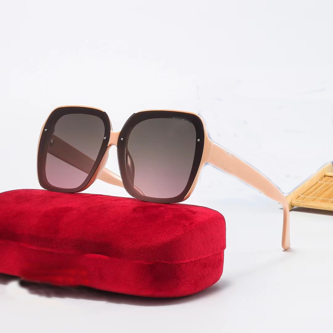 

2023 Fashion Accessories sunglasses Designer letter womens Mens Goggle senior Eyewear For Women eyeglasses frame Vintage Metal Sunglasses