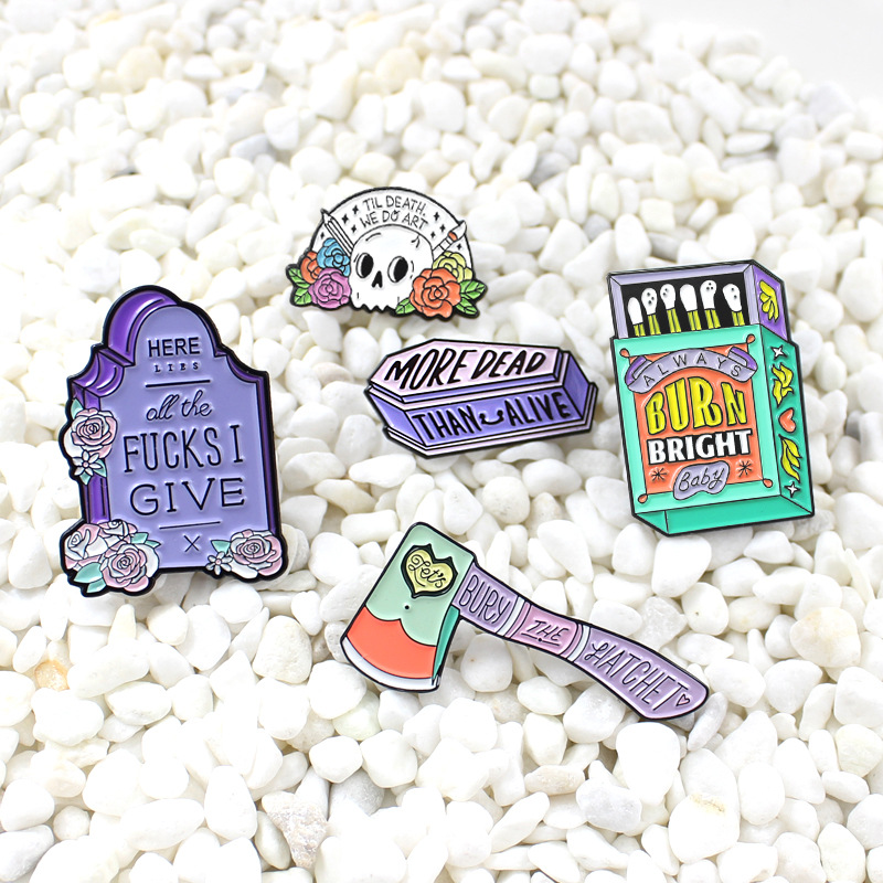 

Brooches Pin for Women Men Fashion Tombstone Skull Enamel Crafts Art Coat Shirt Jewelry Metal Bag Decor Brooches and Pins for Sale
