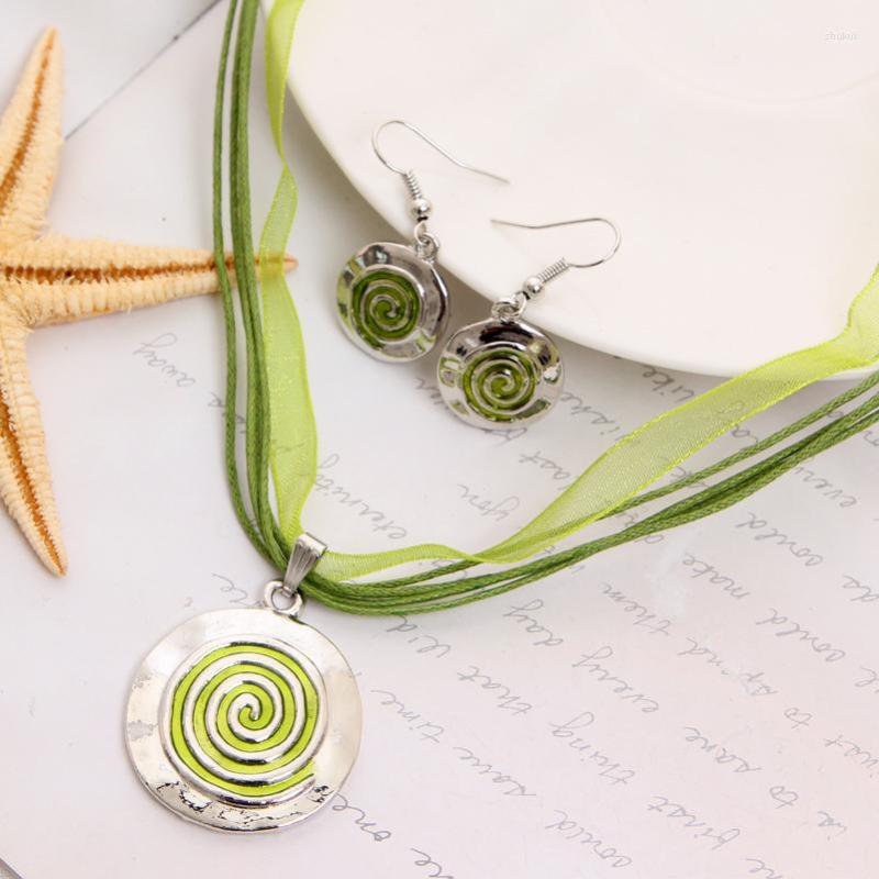 

Necklace Earrings Set Fashion Design Grass Green Smooth Face African Beads Multilayer Ribbon With, Picture shown