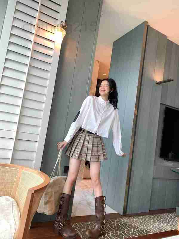 

Women' Blouses & Shirts Designer Autumn and Winter Fashion Leather Sleeve Cotton Short Versatile White Shirt M10Q, White3