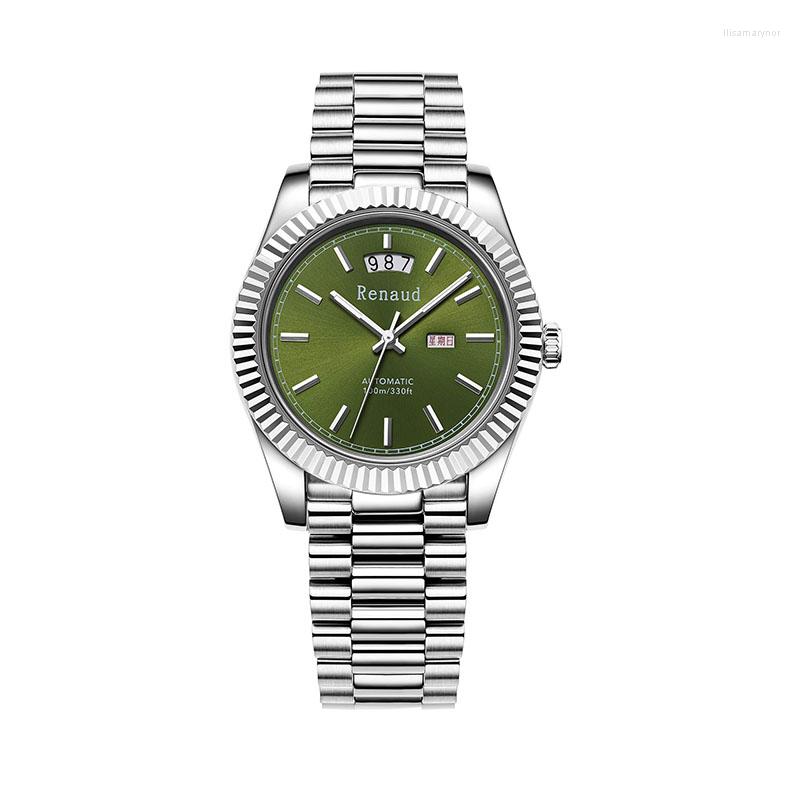 

Wristwatches Luxury Automatic Watch Miyota Mechanical Movement 200M Waterproof Sports Luminous Sapphire Men Stainless Steel Diving