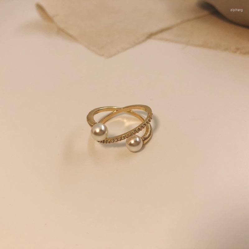

Cluster Rings Simple And Exquisite Retro Pearl Ring In Autumn Winter Is Suitable For Elegant Female Creative Geometric Party Accessories