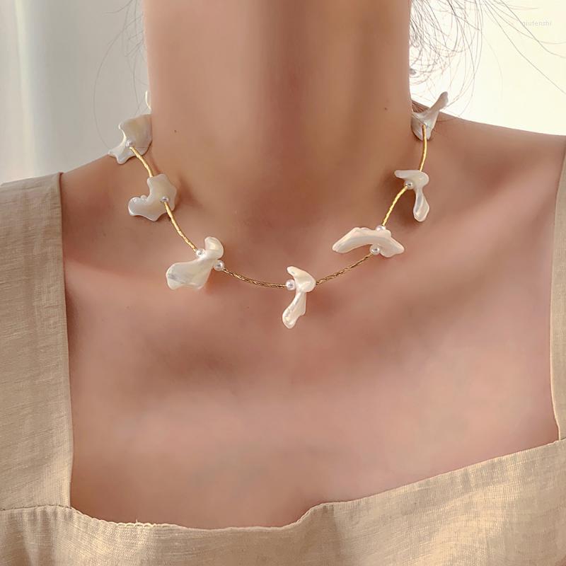 

Choker Minar Baroque Irregular Natural Sea Shell Conch Beaded Necklace For Women Unique Statement Clavicle Chain Collar