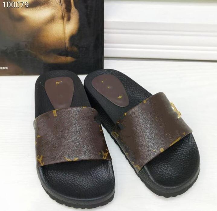 

brand Designer Slippers beach Scuffs Classic Flat woman men Summer lady Cartoon Big Head Slippers Hotel Bath fashion women shoes 6255