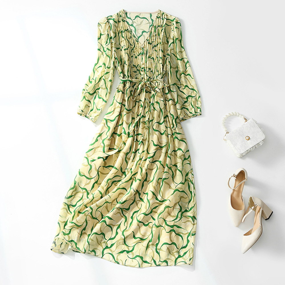 

2023 Spring Green Striped Print Belted Silk Dress 3/4 Sleeve V-Neck Buttons Midi Casual Dresses C3F130135, Multi