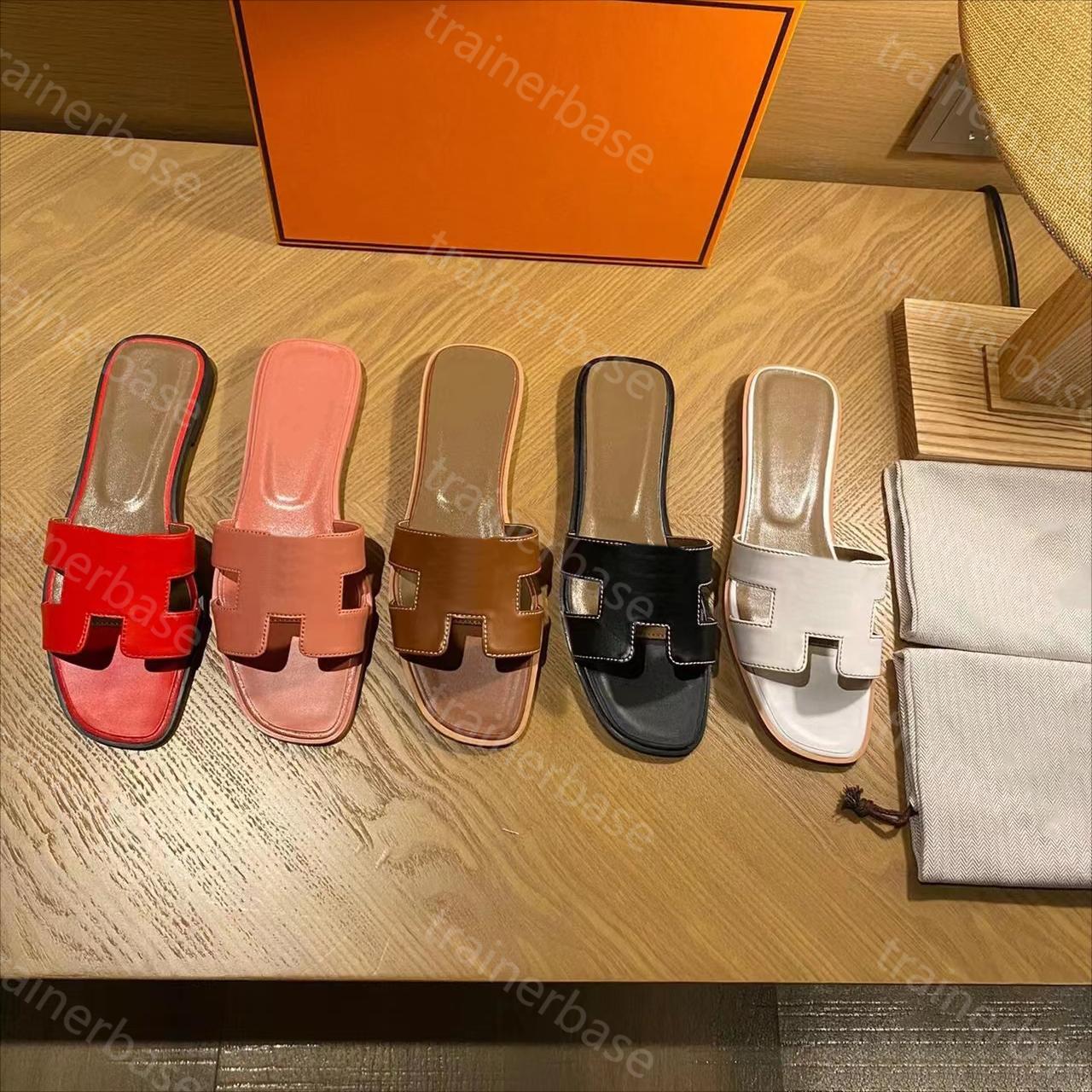 

Beach Sandals Classic Flat Heel Genuine Leather Women Slippers Famous Designer Summer Luxury Flat Ladies Beach Sandals Party Wedding Slippers Size 35-42, With box