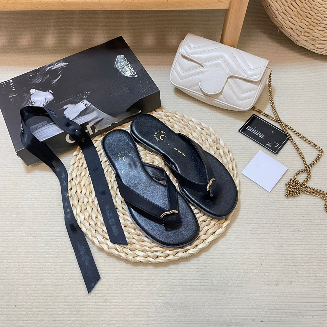 

Fashion Elegant Women's Leather Sandals Designer Summer Flip Flops Flat Beach Shoes, Aspic