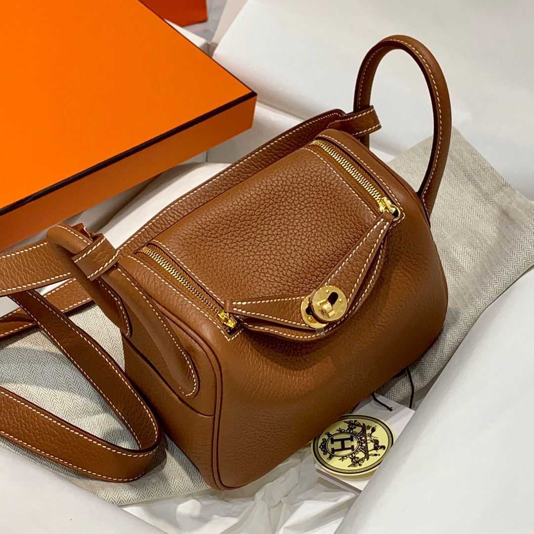 

Designer Herme Lindi Bags online outlet High order semi-handmade leather 26mini doctor's bag one shoulder diagonal cross mini 19 pillow 30DH1U, Cylinder - milkshake platinum button