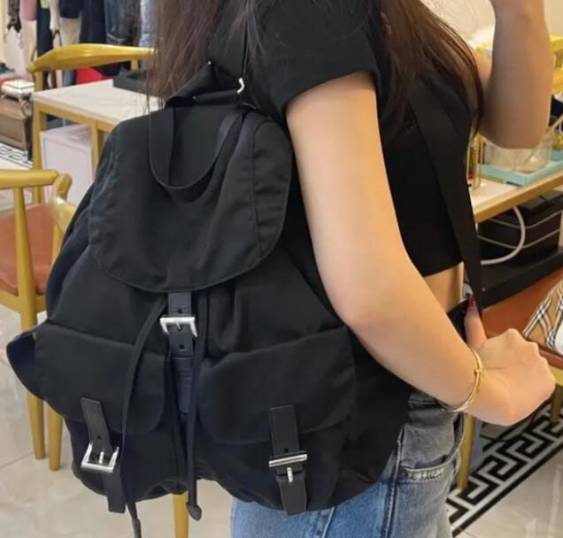 

Luxury designer backpack women bags Favorite Fashion bag luxury Handbags Purses office quality womens Pockets School men tote bags crossbody wallet black handbag
