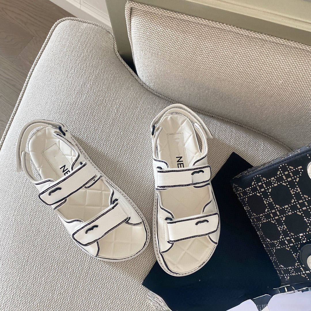 

Women's Sandals Designer Shoes Spring and Summer fashion Flat Soft Bottom Beach Shoes, Aspic