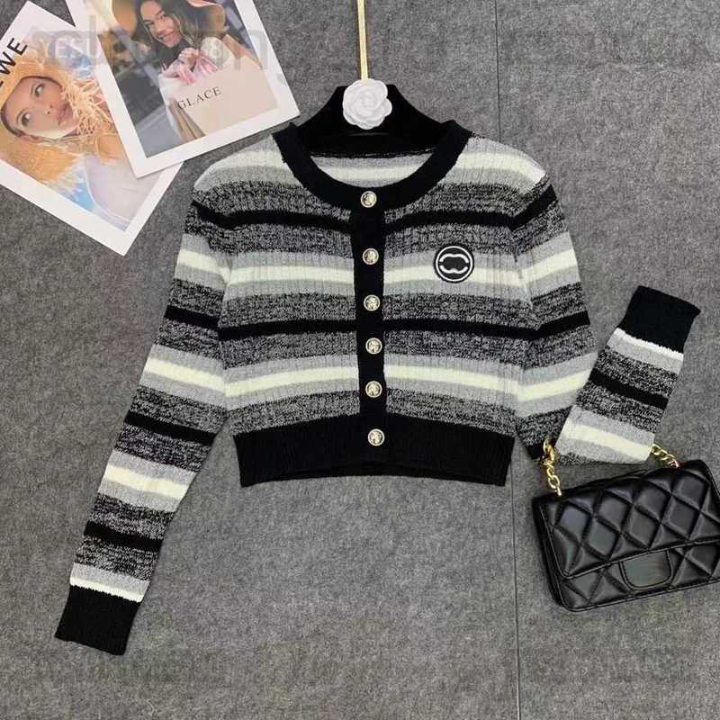 

Women' Knits & Tees Designer Woman Sweater Luxury channel Classic Coat Autumn And Winter Fashion Black Stripe Embroidery Loose Knitwear Shirts Cardigan Knitted E6GN