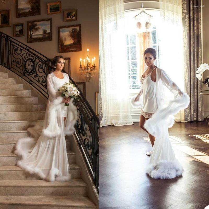 

Wraps White Faux Fur Sleepwear Robe Maternity Kimono Pregnant Woman Prom Nightrobes Bathrobe Feather Nightgown Bridesmaid Nightwear