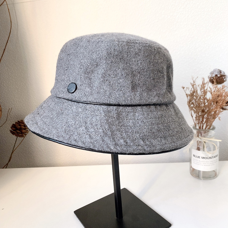 

Designer Bucket Hat For Women Mens Fashion Tweed Hat Luxury Warm Fisher Hats Woman Baseball Cap Casquette Bonnet Beanies Straw Hat 2302156BF, Black