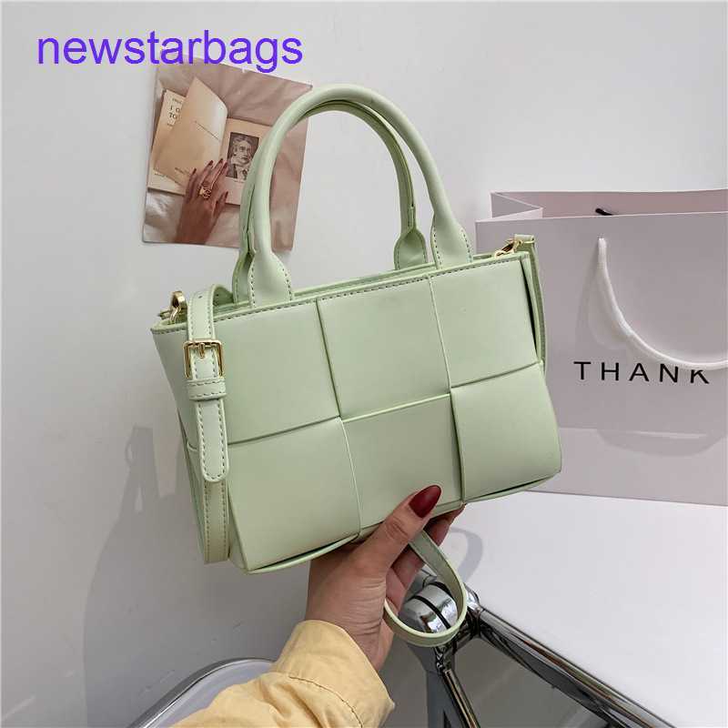 

Arco woven tote bags Designer Bottegs Venets Bag 2023 new female messenger foreign big Tote portable square shoulder, White7