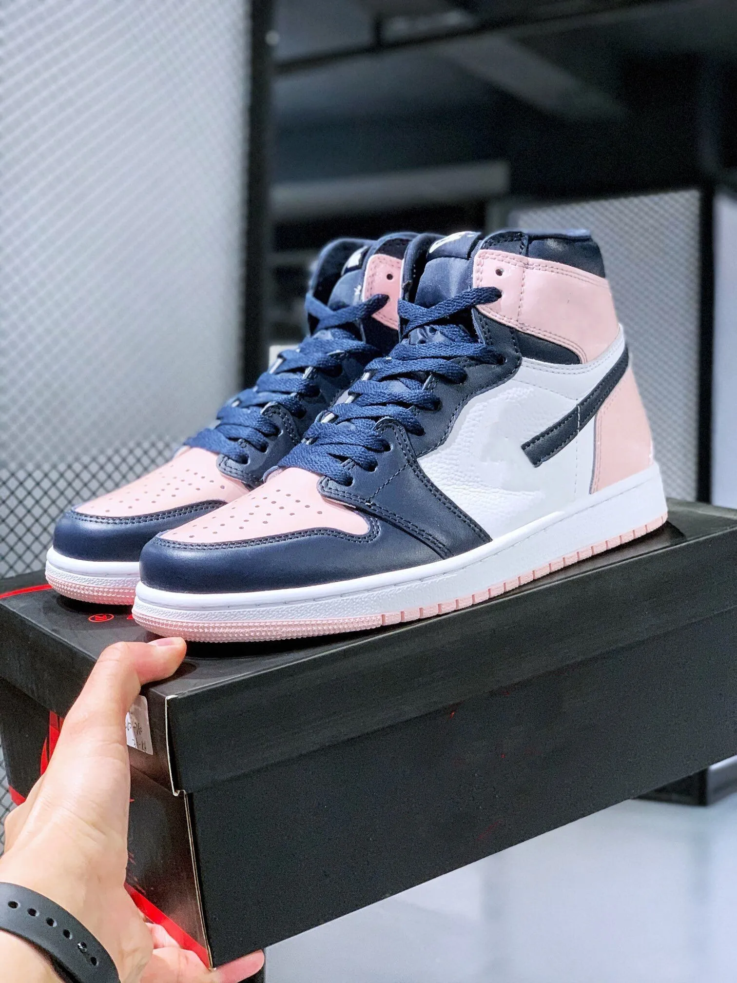 2023 Sportswear Basketball Shoes 1s High the Atmosphere White Laser Pink obsidian Original Quality