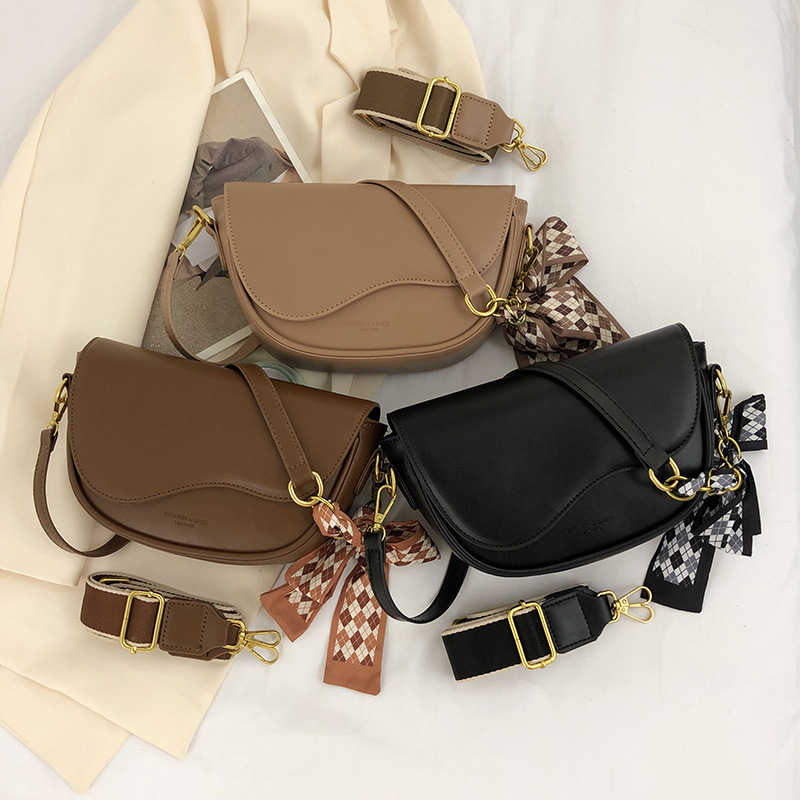 

Women Inclined Shoulder Bags Fashion casual Womens Bag Small Handbag Totes High-capacity PU leather Large volume wholesale Girl Mobile Phone Bag Black 1916