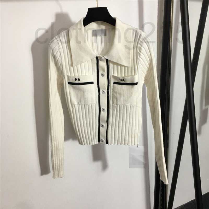 

Women' Knits & Tees Designer 2022 Women' Slim Sweaters Tops With Letter Buttons Girls Milan Runway Lapel Neck Crop Top Shirt High End Custom Y9OK, White