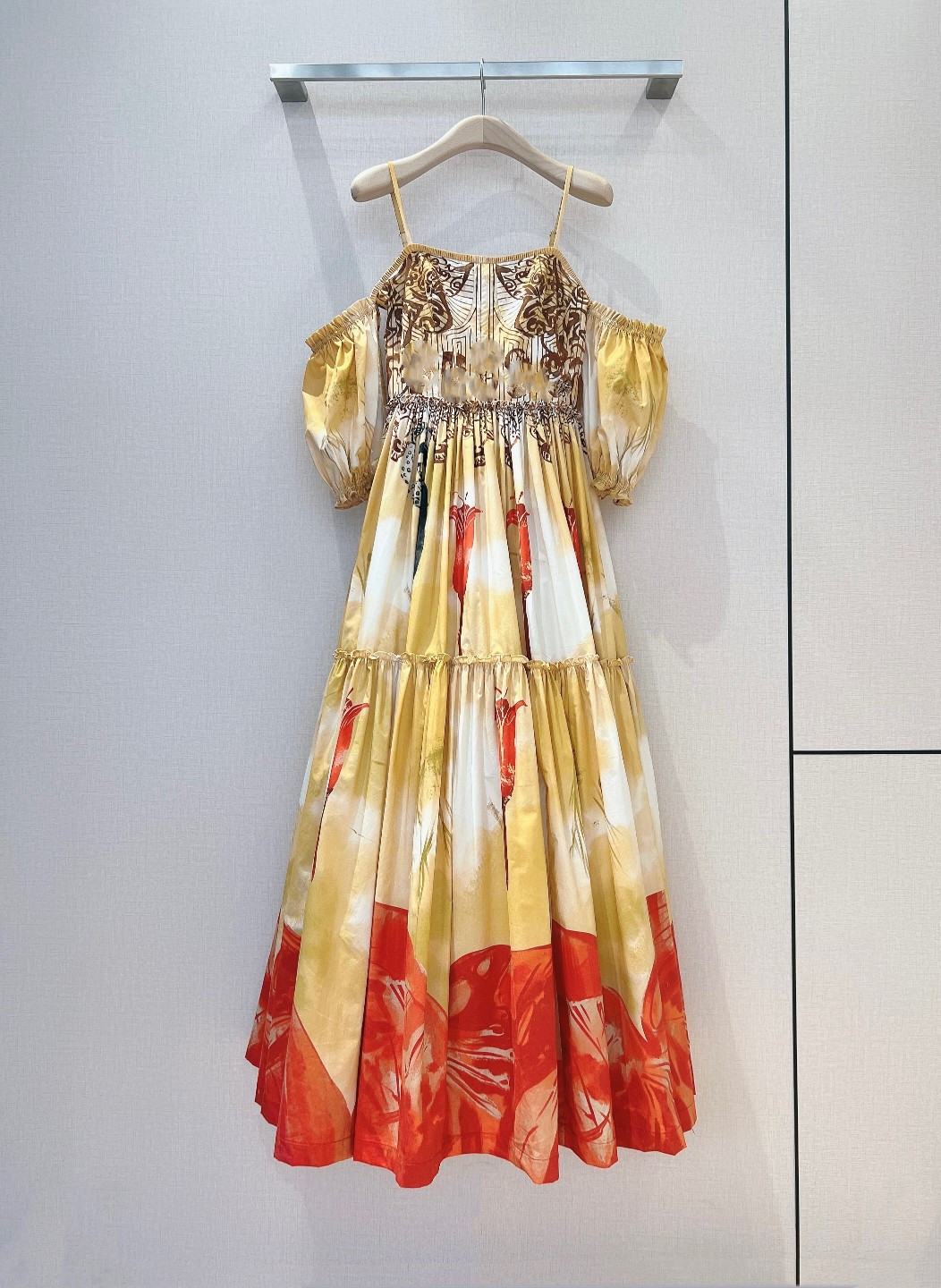 

Casual dresses 2023 European fashion designer designed a new classic and versatile sling for spring and summer series, Multi