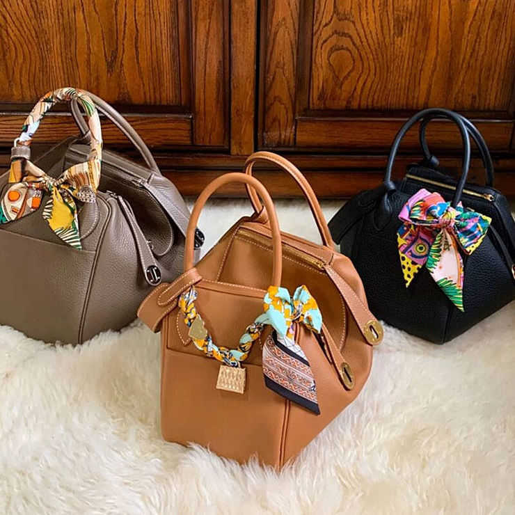 

Designer Herme Lindi Bags online outlet Cowhide Pillow Medicine Case 2023 New Versatile Mother Doctor Leather One Shoulder Crossbody Women'sBD0J, Elephant grey