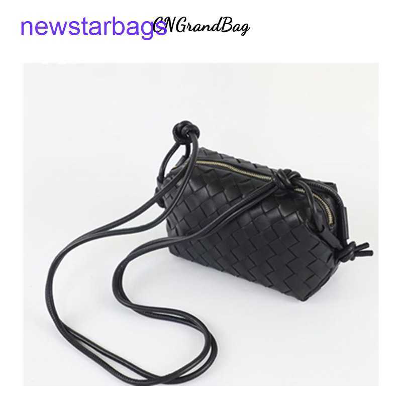 

Mini Loop bags for women Bottegs Venets 2023 new leather versatile texture small square soft one-shoulder cross-body hand-woven cloud, Black4