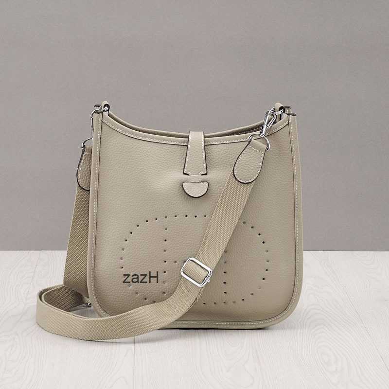 

Herme Bags 2023 Evelynes Tote Bag Leather Cowhide Fashion Hollowed-out Casual Women's Single Shoulder Messenger Evelyn U2yj, Light grey 17cm