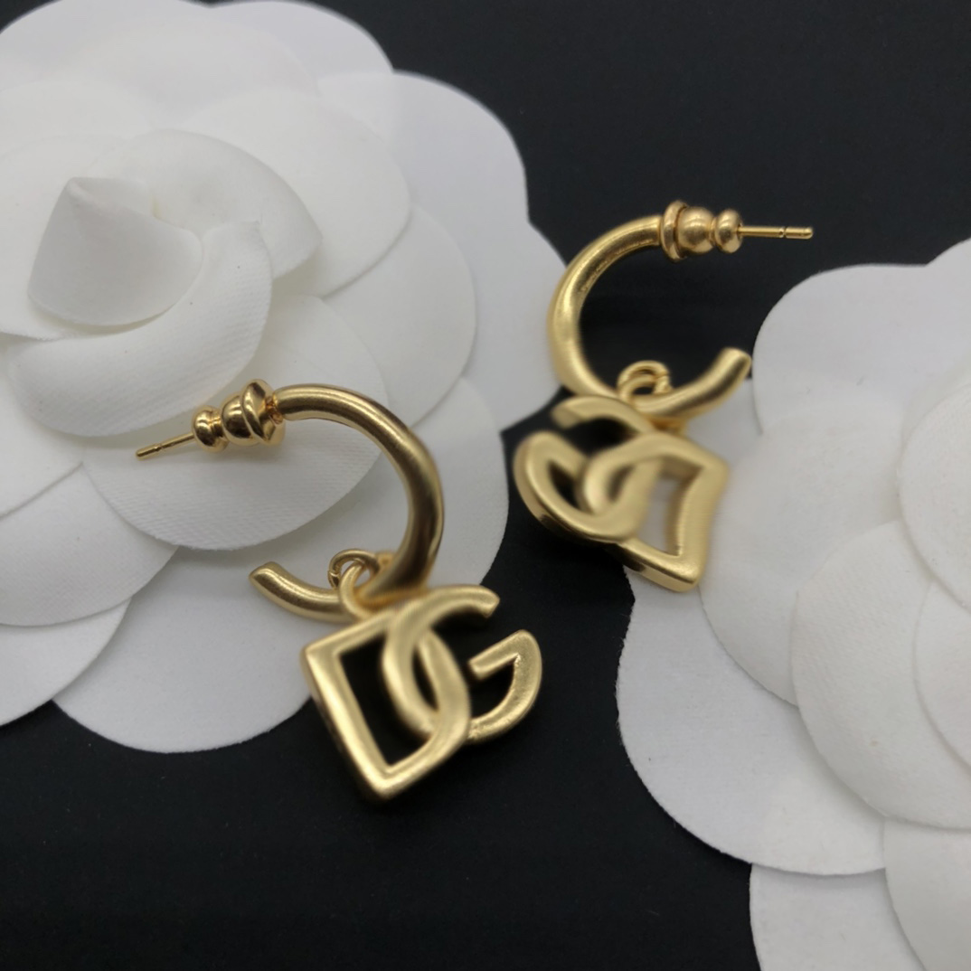 

Luxury Brand Design Creative Stud Earrings Women Earrings Birthday Gifts