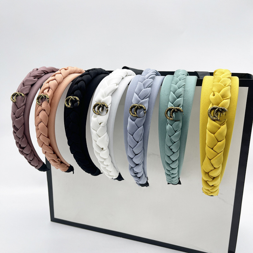 

Luxury Women's Head Scarf Fashion Designer's Headwear Couple's Love Hairband Premium Jewelry Accessories Friends Family Gifts, Orange