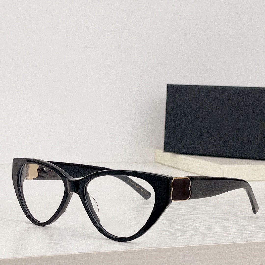 

Men and Women Eye Glasses Frames Eyeglasses Frame Clear Lens Mens Womens 0172 Latest random box