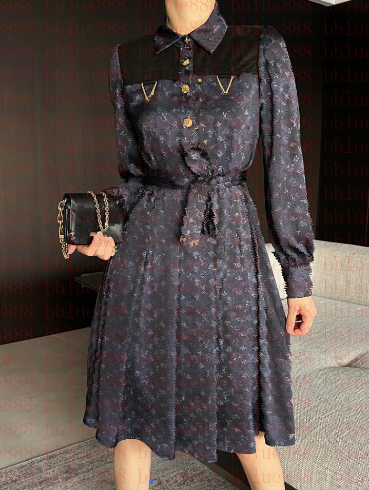 

Women' Runway Dresses printed pleated long-sleeved dress shirt half-skirt suit can be bought separately with reduced age retro 215