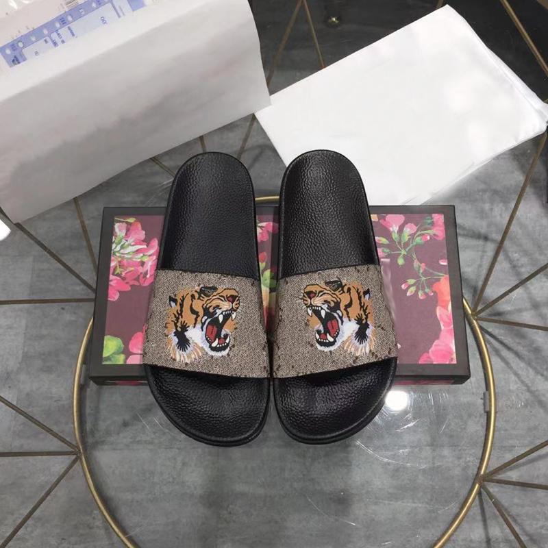 

2023 Designer Slippers Men Women Shoes Animal Print Slipper Rubber Sole Sandal Three-dimensional Font Indoor Sandals Couple shoe